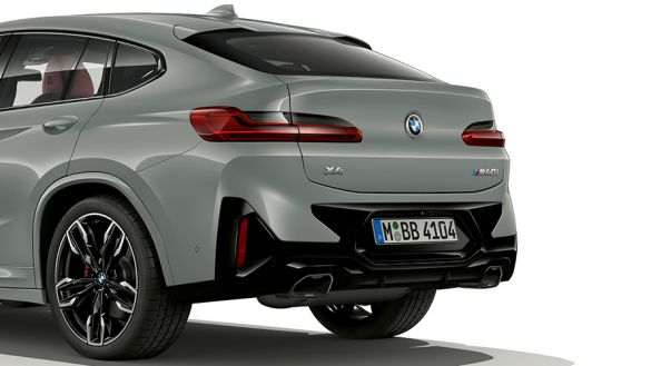 REAR DESIGN OF THE BMW X4 WITH FULL-LED REAR LIGHTS.