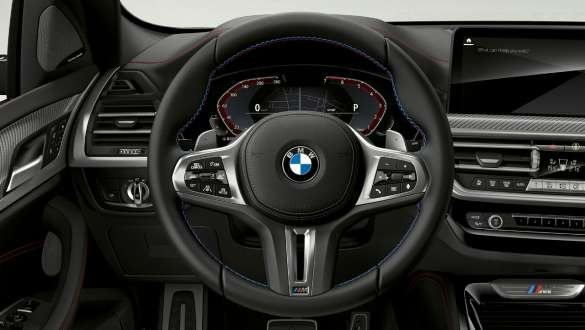  Variable sport steering.
