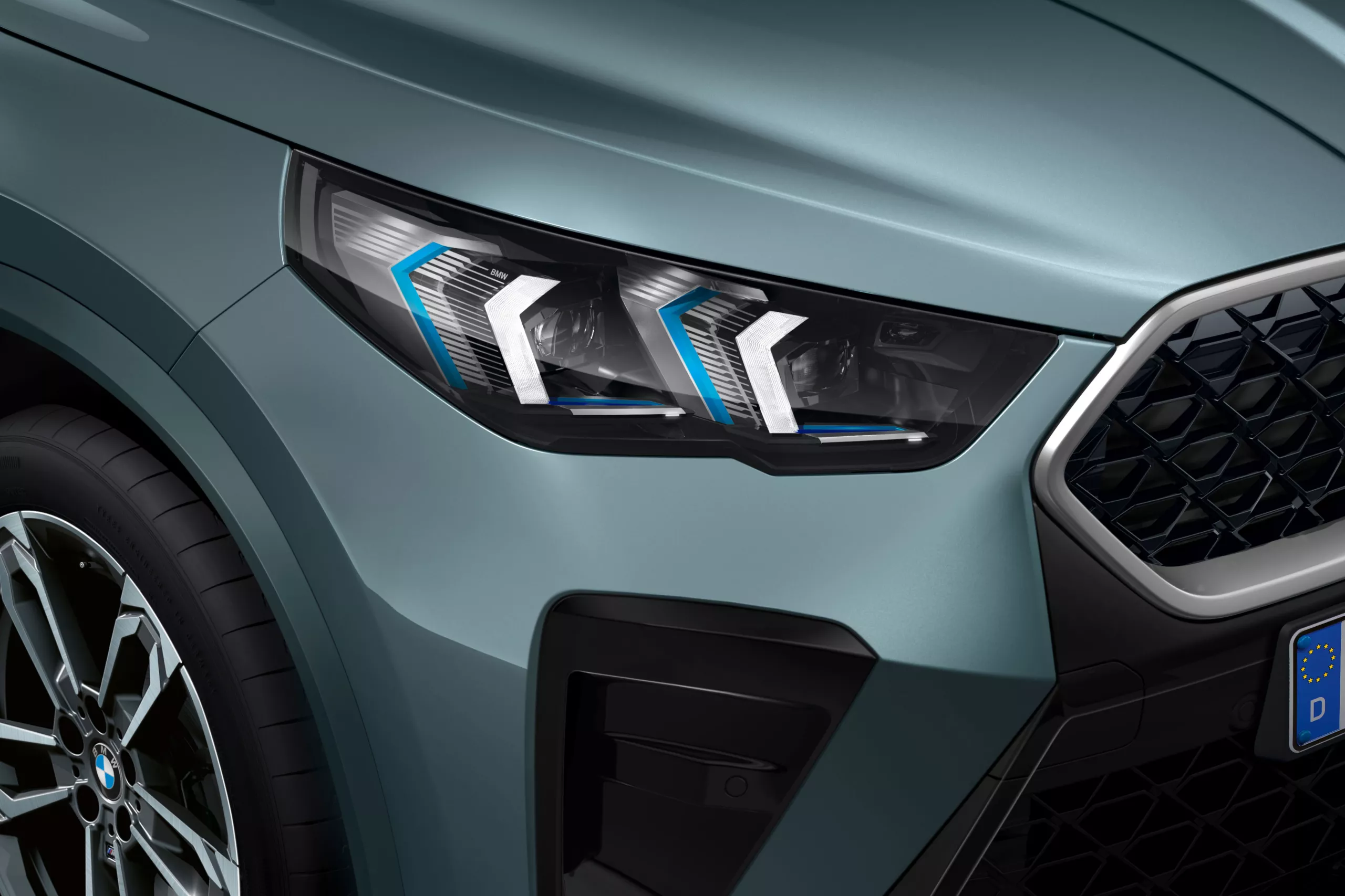 INTELLIGENT LED TECHNOLOGY.
