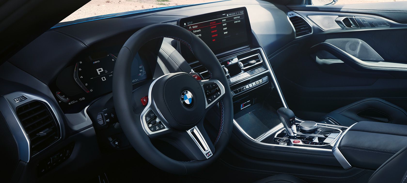 THE BMW 8 SERIES COUPÉ M MODELS: DRIVER'S COCKPIT & TECHNOLOGIES.