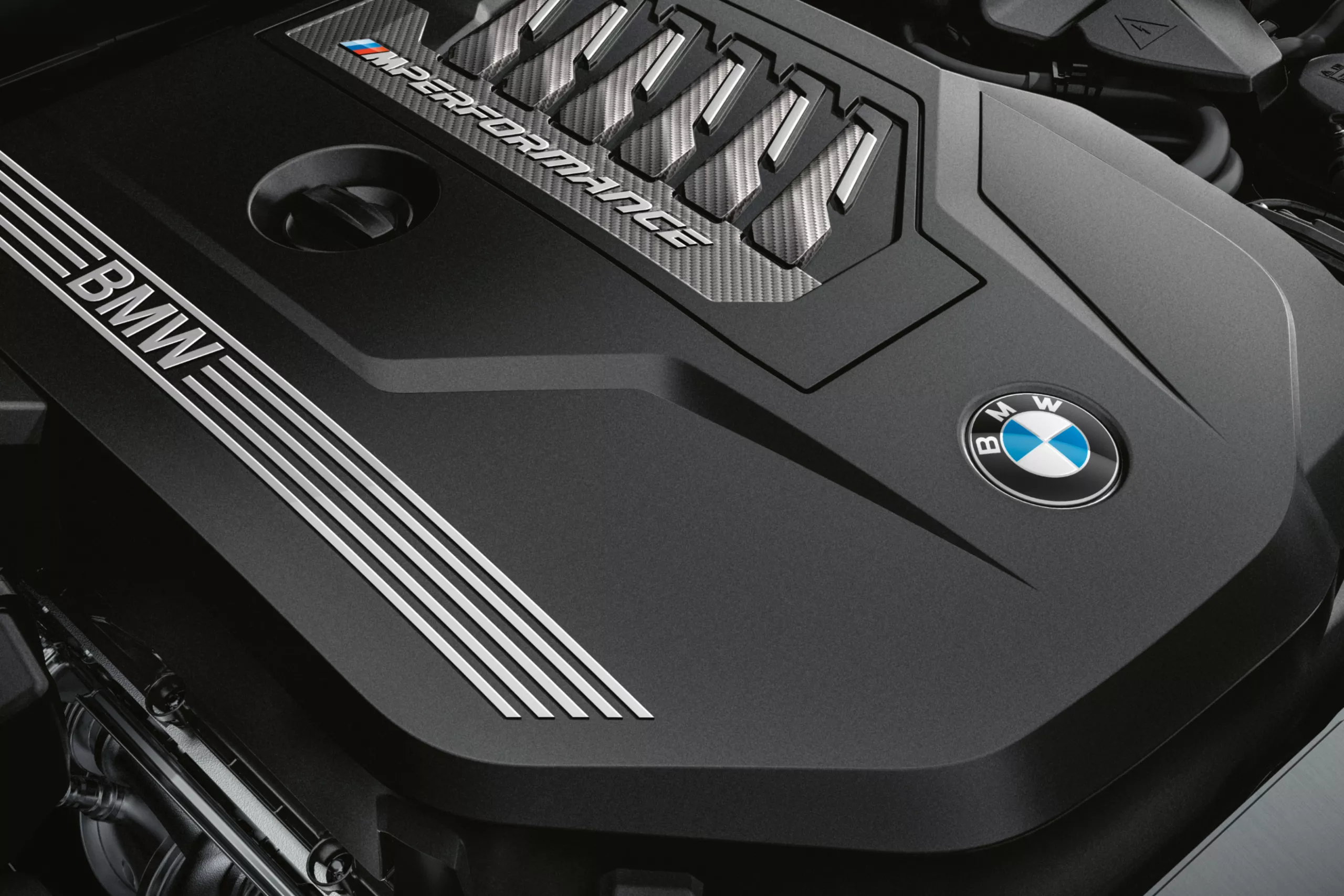 M TwinPower Turbo inline 6-cylinder petrol engine.