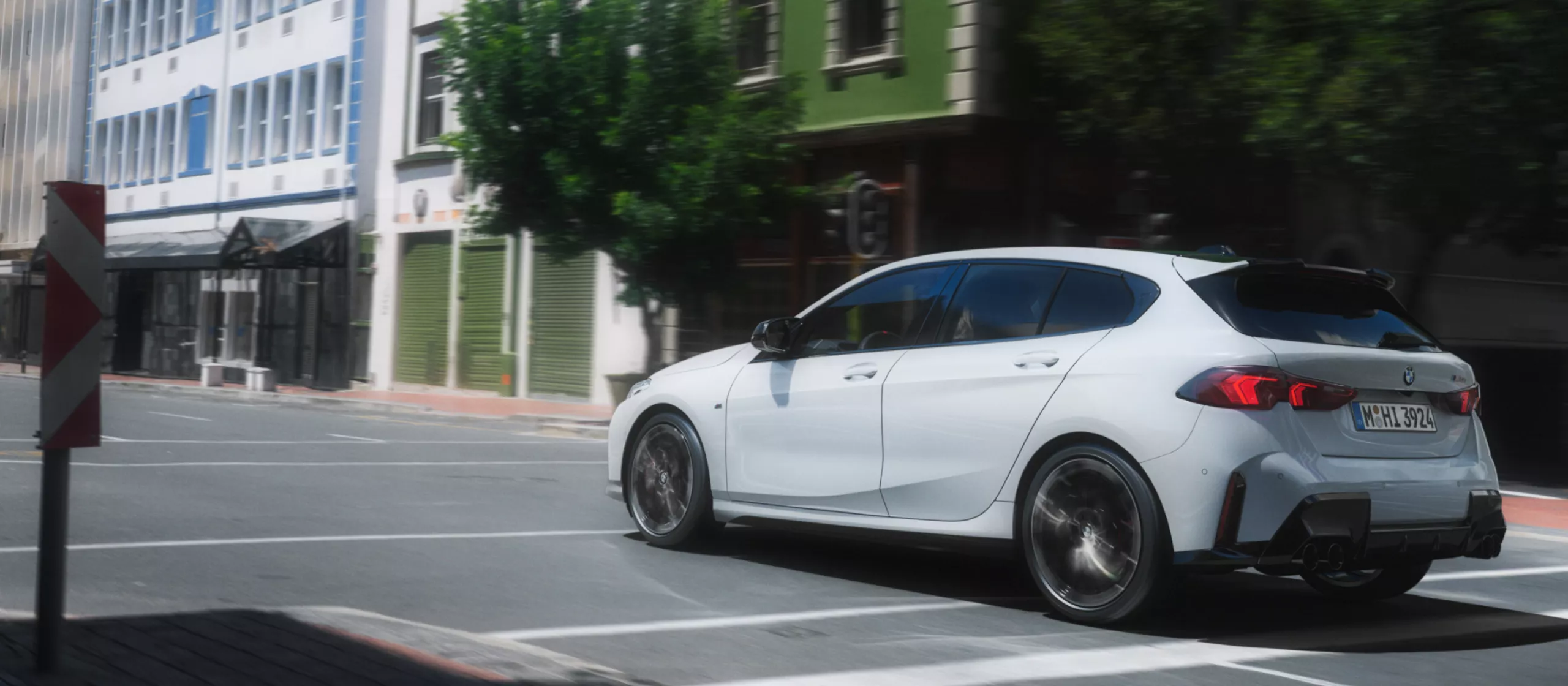 COMPACT. UNCOMPROMISING. CONSISTENTLY M.