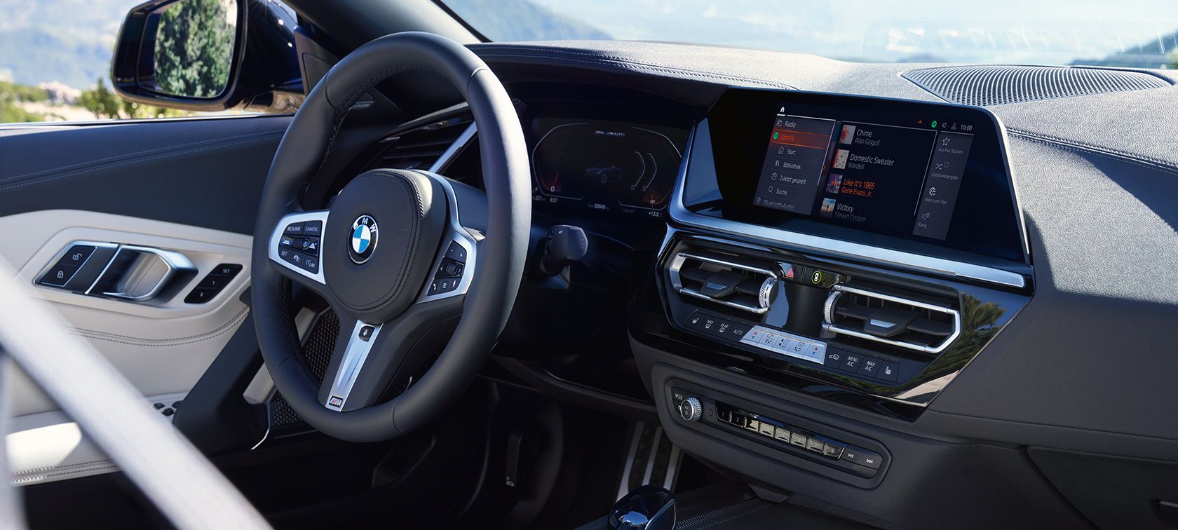 DIGITAL HIGHLIGHTS IN THE BMW Z4 M40i ROADSTER.