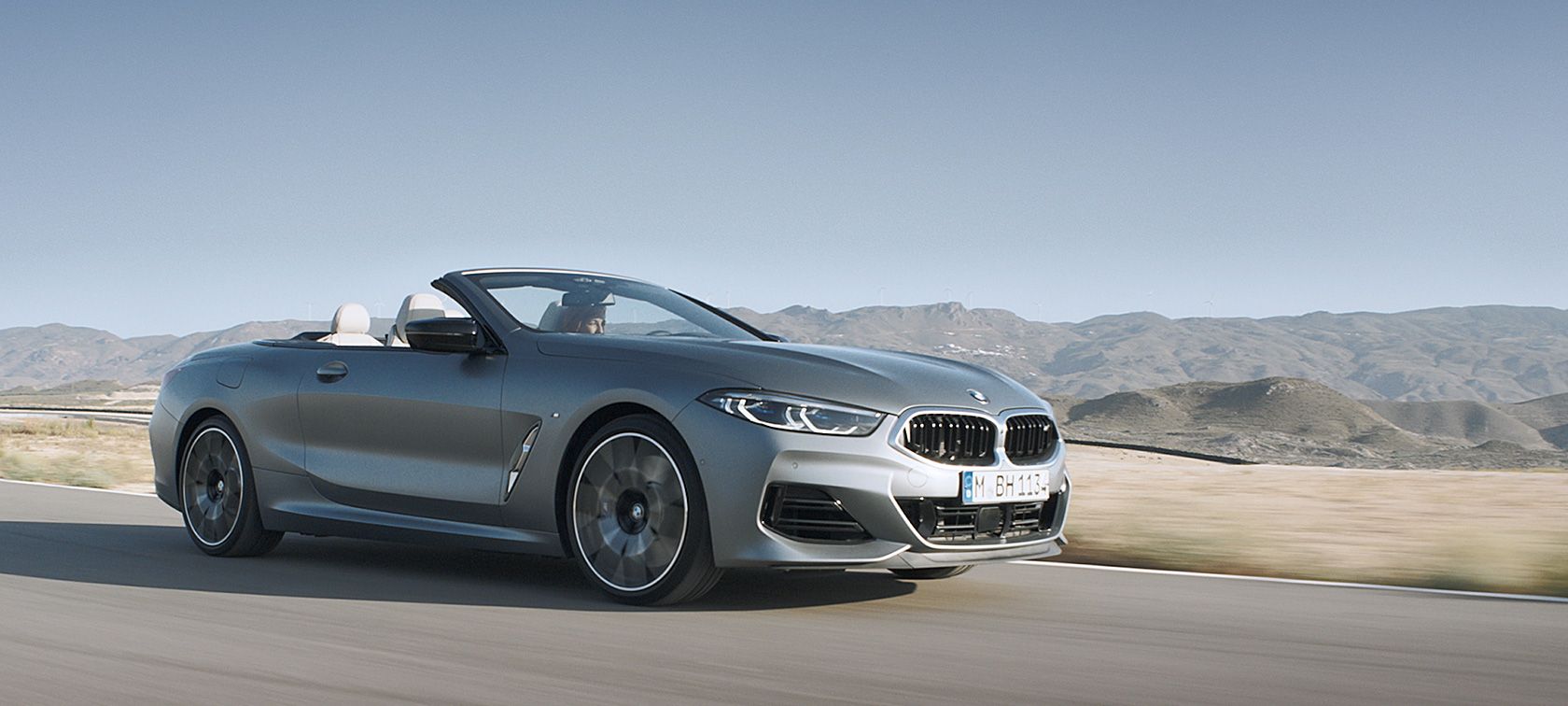 EXTERIOR HIGHLIGHTS OF THE BMW 8 SERIES CONVERTIBLE.
