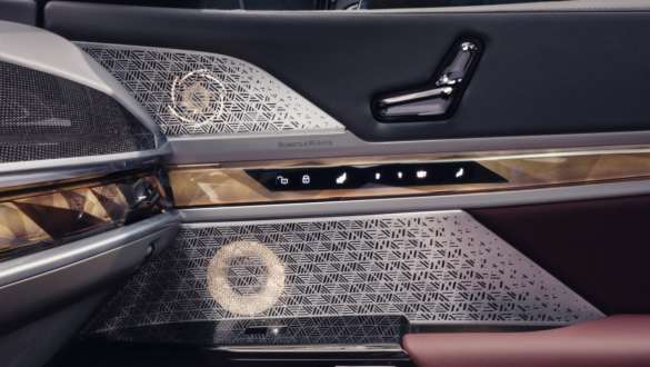  Bowers & Wilkins Diamond Surround Sound System.