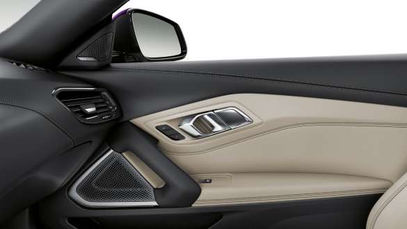  Harman Kardon Surround Sound System.