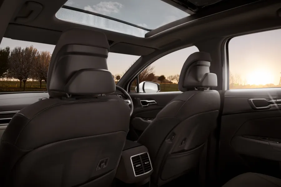 Comfort Your new comfort zone. Panoramic sunroof