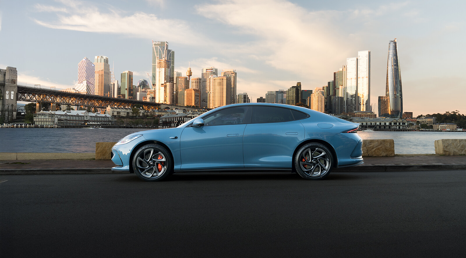 Sloping fastback design