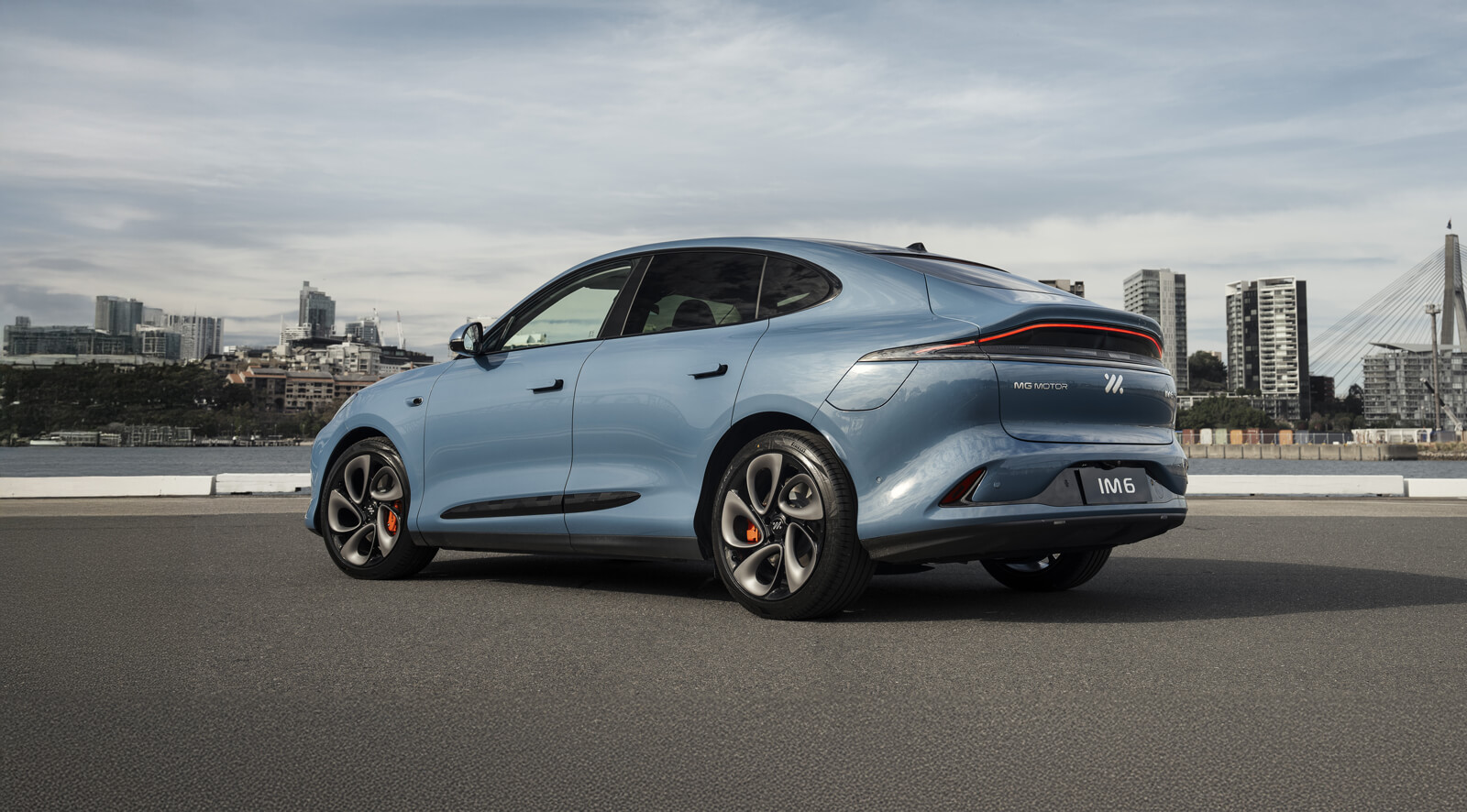 Sloping coupe design