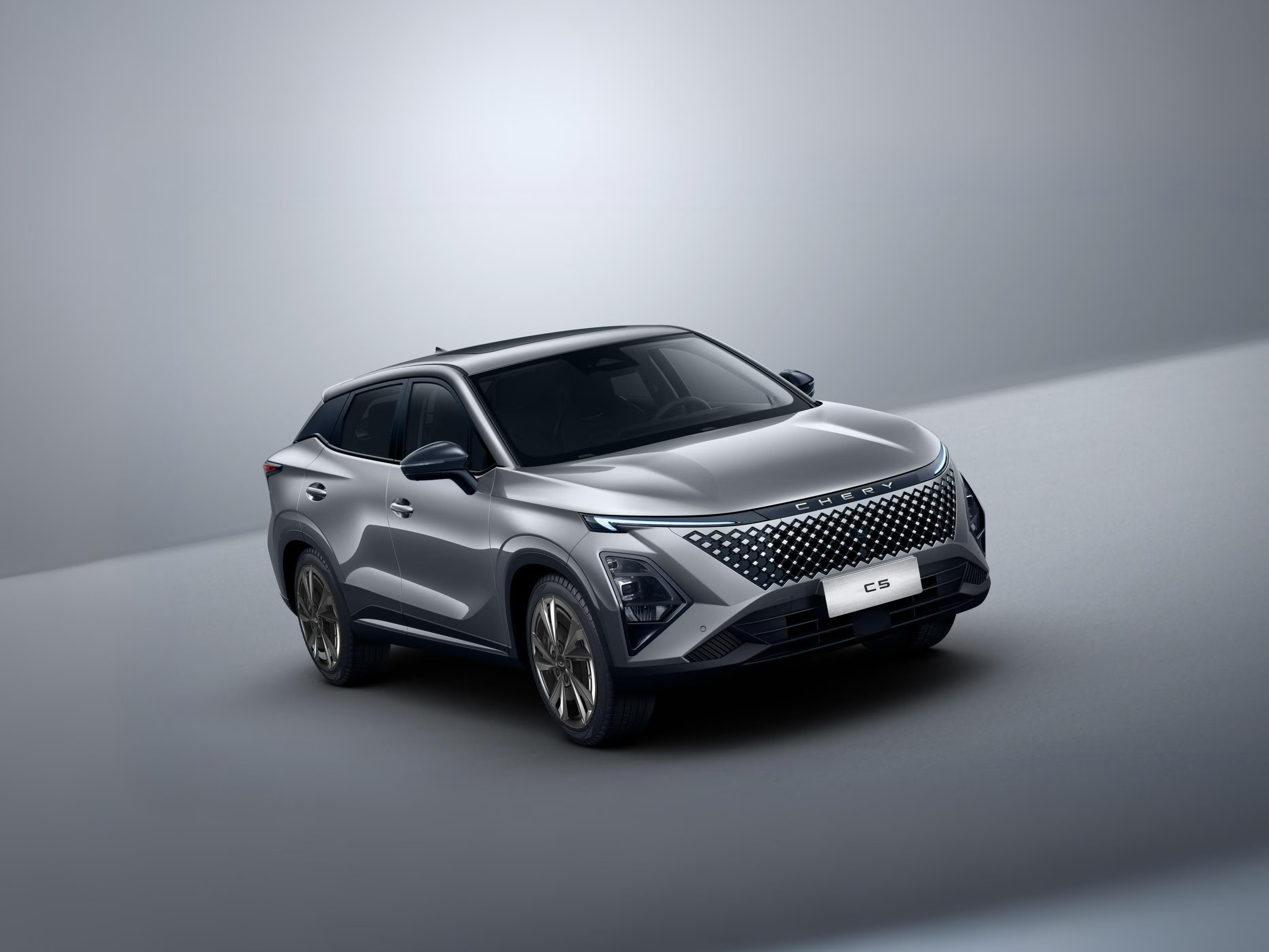 Chery introduces the updated C5 model