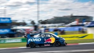 Ford SuperVan 4.2 becomes fastest closed-wheel vehicle to lap Mount Panorama
