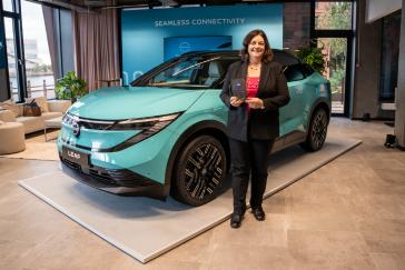 Katherine Zachary Recognised with Leadership Excellence Award at 2025 Women Automotive Network Awards