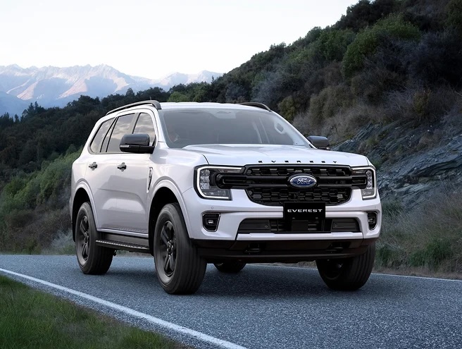 Everest Black Edition from $69K Image